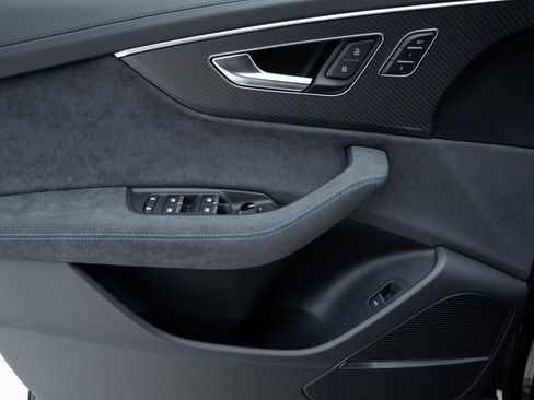 New 2026 Audi RS Q8 performance image 23