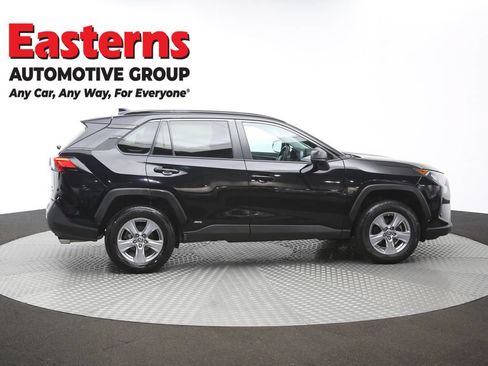 Used 2022 Toyota RAV4 LE AWD/4WD image 43