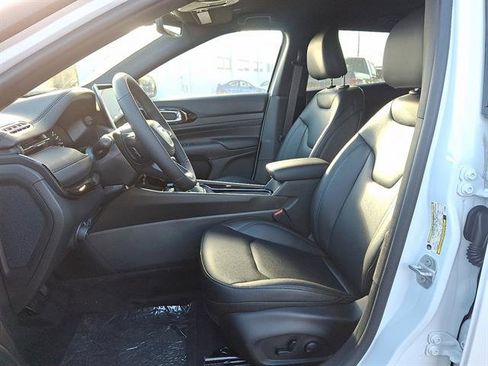 New 2026 Jeep Compass Limited image 10