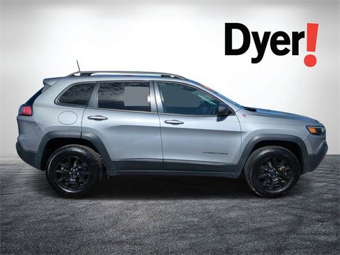 Used 2019 Jeep Cherokee Trailhawk w/ Trailer Tow Group image 2