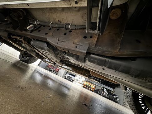 Used 2020 Chevrolet Silverado 2500 LTZ w/ LTZ Plus Package AWD/4WD image 39