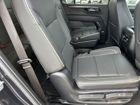 Used 2025 Chevrolet Tahoe Premier image 16