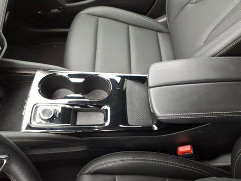 Used 2024 Buick Envision Preferred image 14