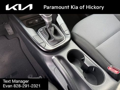 Used 2022 Kia Soul LX image 22