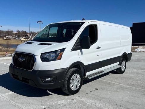 Used 2024 Ford Transit 250 Low Roof w/ Exterior Upgrade Package image 10