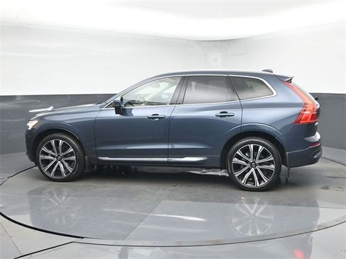 Used 2023 Volvo XC60 B5 Ultimate w/ Climate Package image 5
