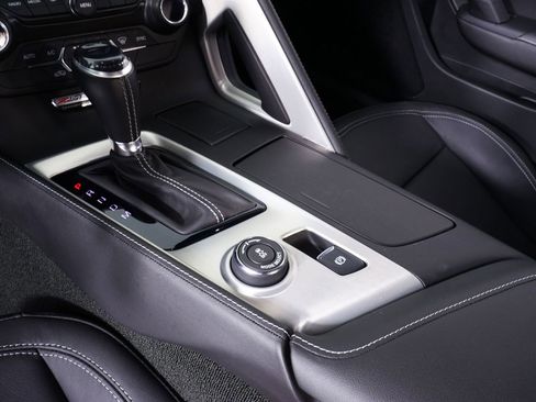 Used 2018 Chevrolet Corvette Z06 w/ Battery Protection Package image 27