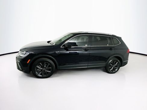 Used 2022 Volkswagen Tiguan SE image 4