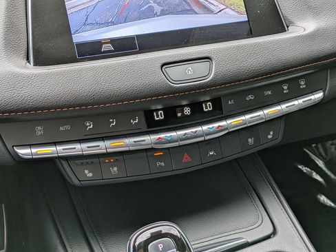 Certified 2023 Cadillac XT4 Sport AWD/4WD image 23