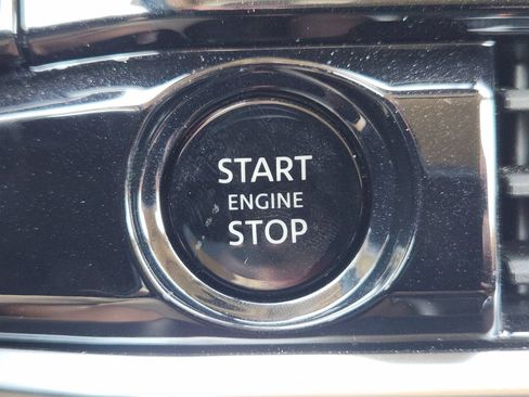 Used 2025 Nissan Pathfinder Platinum AWD/4WD image 24
