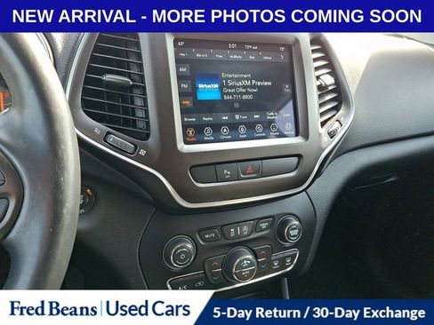 Used 2020 Jeep Cherokee Trailhawk w/ Cold Weather Group AWD/4WD image 25
