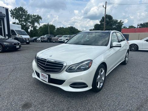 Used 2016 Mercedes-Benz E 350 Sedan w/ Premium Package image 2