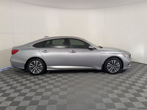 Used 2020 Honda Accord Touring image 24
