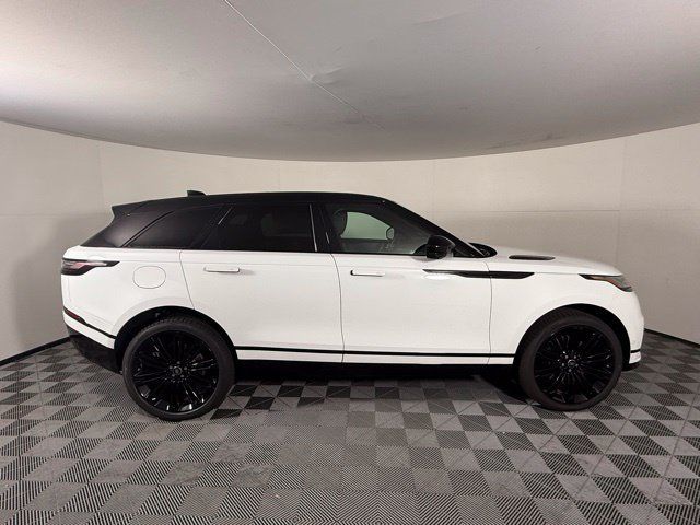 Certified 2026 Land Rover Range Rover Velar Dynamic SE AWD/4WD image 10