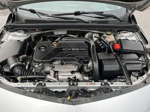 Used 2017 Chevrolet Malibu LT w/ Driver Confidence Package image 19