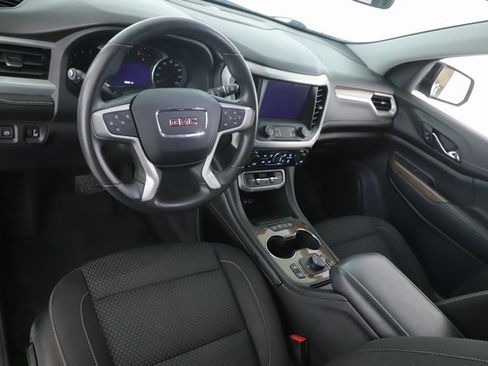 Used 2021 GMC Acadia SLE w/ Driver Convenience Package image 17