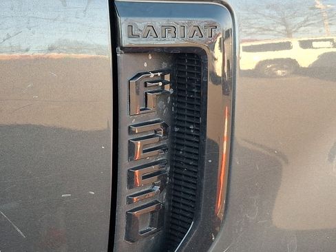 Used 2019 Ford F250 Lariat w/ Lariat Ultimate Package image 4