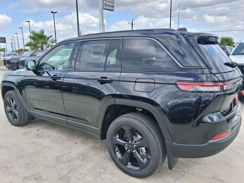 New 2026 Jeep Grand Cherokee Limited RWD image 5