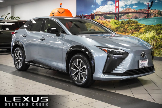 Certified 2023 Lexus RZ 450e Premium w/ Technology Package AWD/4WD image 1