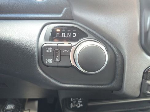 Used 2024 RAM 2500 Big Horn w/ Bed Utility Group image 18