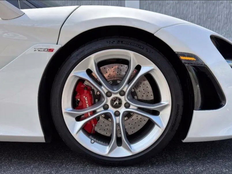 Used 2020 McLaren 720S Performance RWD image 12