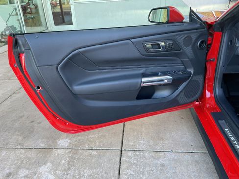 Used 2024 Ford Mustang GT Premium image 16