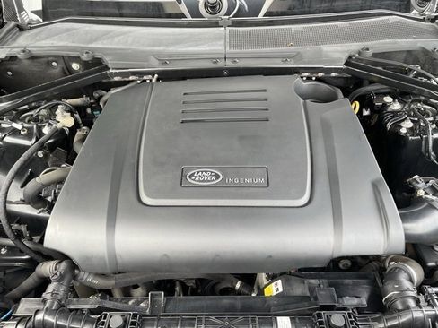 Used 2020 Land Rover Defender 110 S image 30