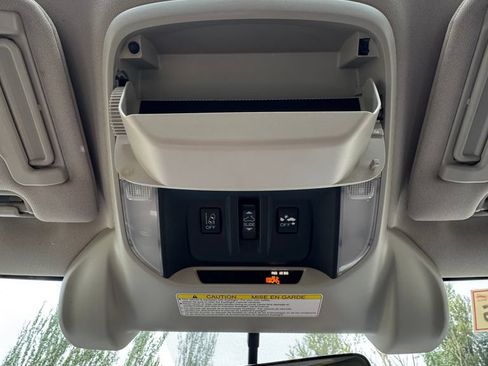 Used 2021 Subaru Forester Premium AWD/4WD image 24