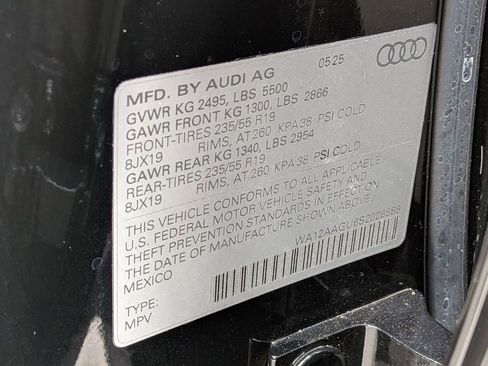 Used 2025 Audi Q5 Premium Plus w/ Premium Plus image 38