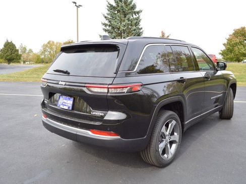 New 2025 Jeep Grand Cherokee Limited w/ Trailer Tow Package AWD/4WD image 5