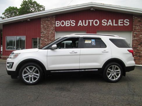 Used 2016 Ford Explorer Limited w/ Equipment Group 301A AWD/4WD image 6