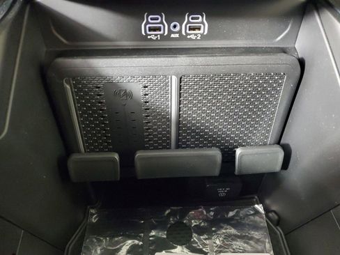 New 2026 RAM 1500 4x4 Crew Cab image 20