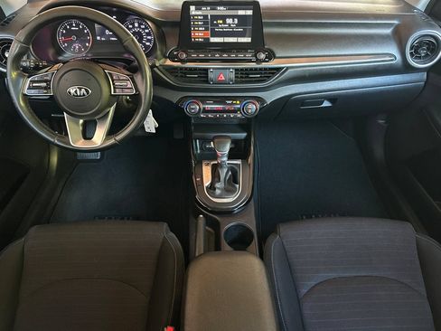 Used 2019 Kia Forte S w/ S Premium Package FWD image 13