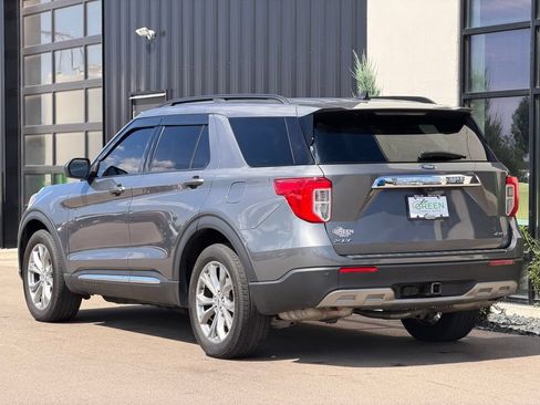 Used 2023 Ford Explorer XLT w/ Equipment Group 202A AWD/4WD image 3