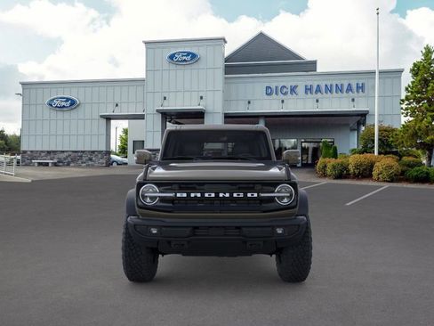 New 2025 Ford Bronco Outer Banks w/ Sasquatch Package image 7