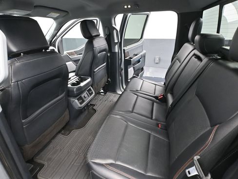 Used 2022 Ford F150 Lariat image 39