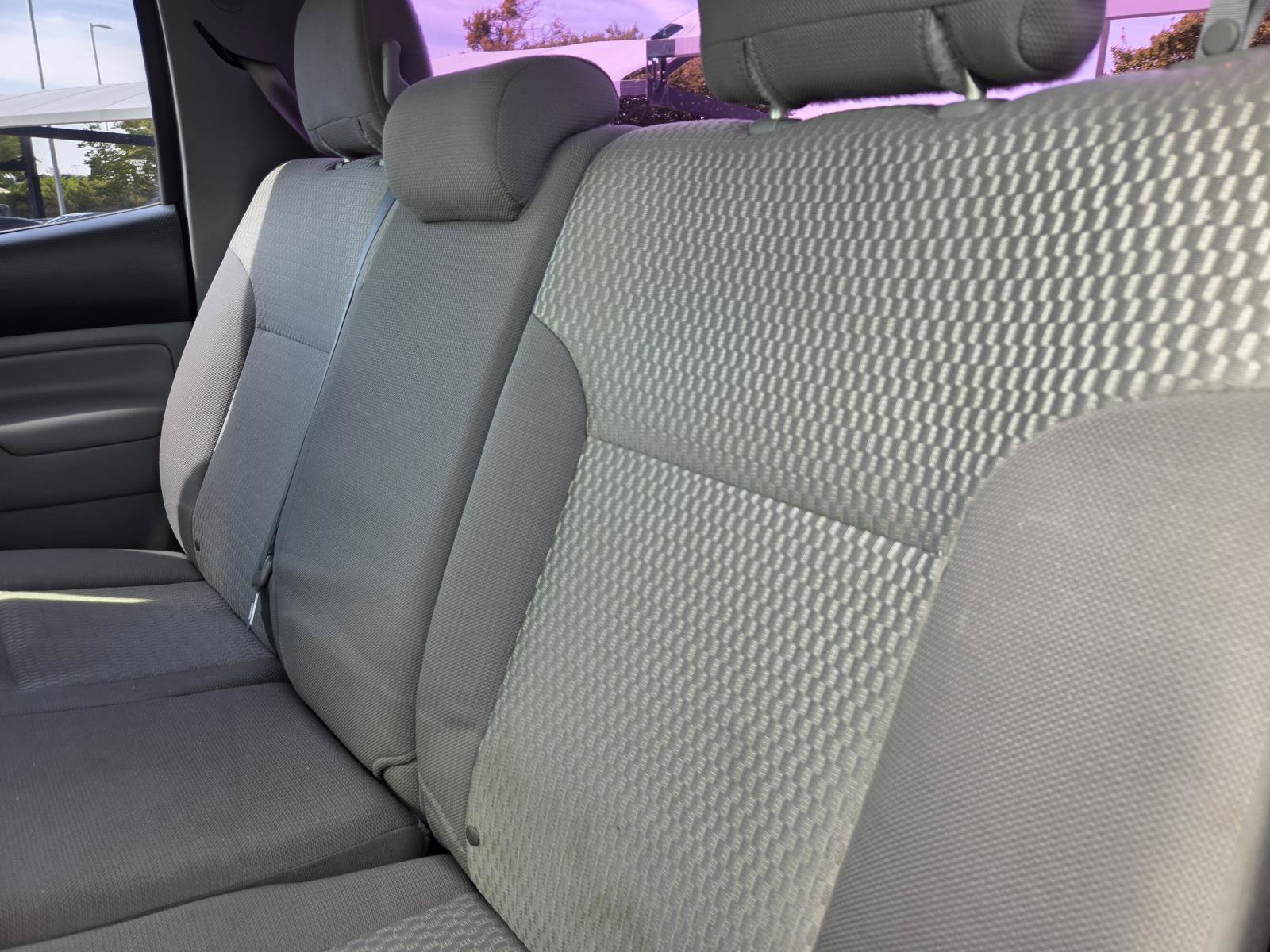 Used 2015 Toyota Tacoma PreRunner RWD image 16