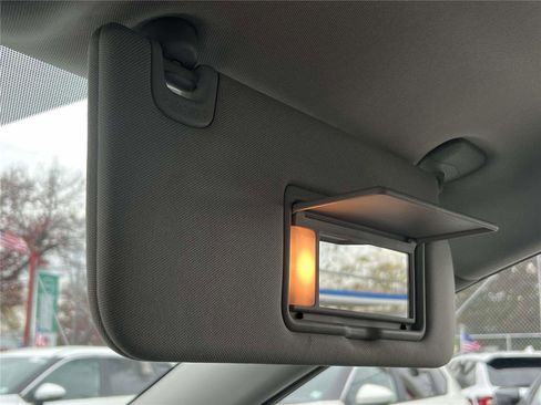 Certified 2024 Nissan Murano SV image 43