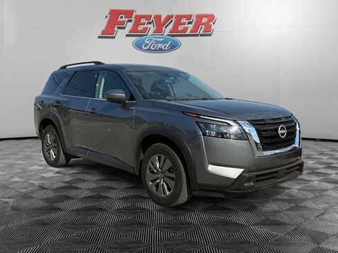 Used 2025 Nissan Pathfinder SV AWD/4WD image 7