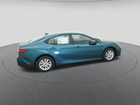 New 2026 Toyota Camry LE image 10