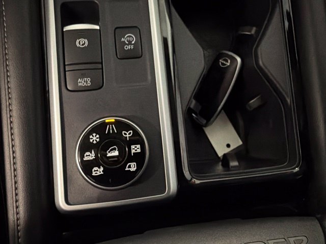 Certified 2024 Nissan Pathfinder SV AWD/4WD image 30