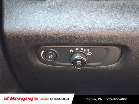 Certified 2023 Chevrolet Traverse LT w/ LT Premium Package AWD/4WD image 28