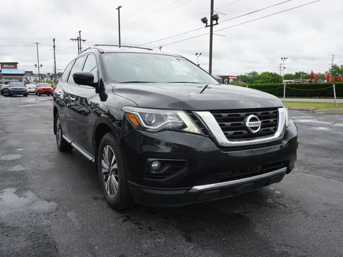 Used 2020 Nissan Pathfinder SV w/ Cargo Package FWD image 3