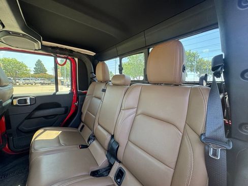 Used 2020 Jeep Gladiator Rubicon AWD/4WD image 7