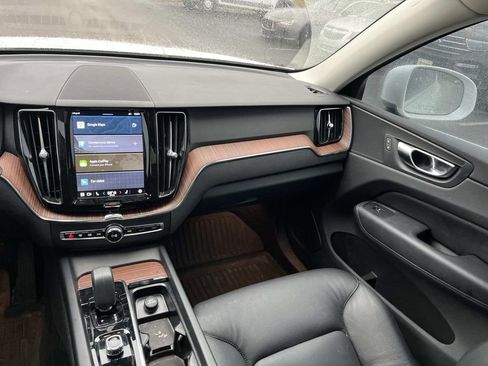 Used 2023 Volvo XC60 B5 Plus w/ Protection Package Premier image 15