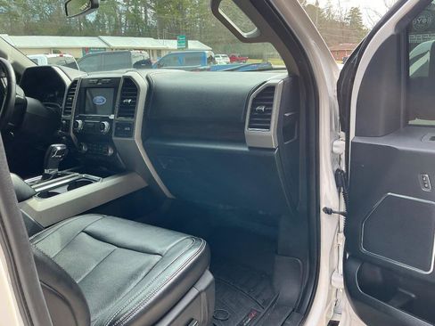 Used 2019 Ford F150 Lariat w/ Equipment Group 502A Luxury image 13