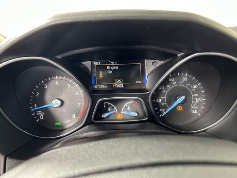 Used 2017 Ford Focus SE FWD image 16