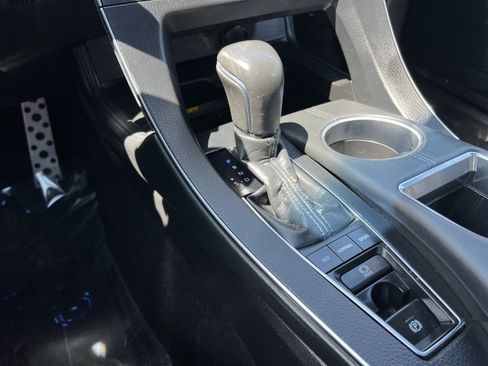 Used 2019 Toyota Avalon XSE w/ All Weather Liner Package FWD image 21
