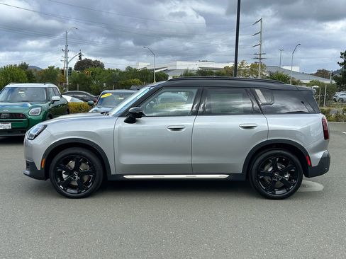 New 2026 MINI Cooper Countryman S w/ Comfort Package Max image 2