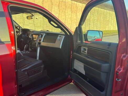 Used 2013 Ford F150 Lariat w/ Lariat Chrome Pkg image 25